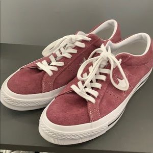 Mauve Converse All Stars